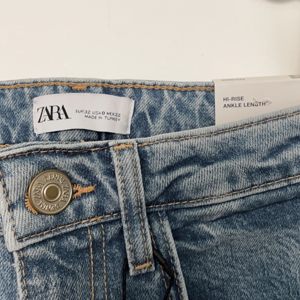 NWT Zara Hi-Rise Slim Ankle Length Jeans